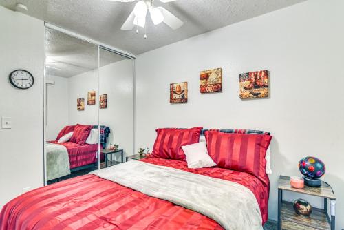 Walk to Park and Cowlitz River Home with Large Yard!