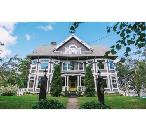 Bejárat, Fairholm Boutique Inns in Charlottetown (Prince Edward-Sziget)
