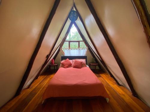 The Lookout Hideaway Cabin