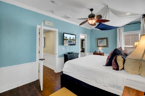 Boardwalk 114 by Wild Dunes, with Amenities