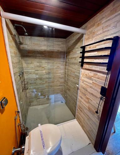 浴室, Chalé Vista Privilegiada (Chale Vista Privilegiada) in 蘭舒阿萊格里公園