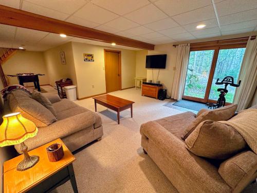 FC26 Bretton Woods home steps from the slopes FC26 Bretton Woods home steps from the slopes