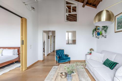 Hostly-Light and Wood Rome Midtown-Near Trevi, Рим (фото 9)