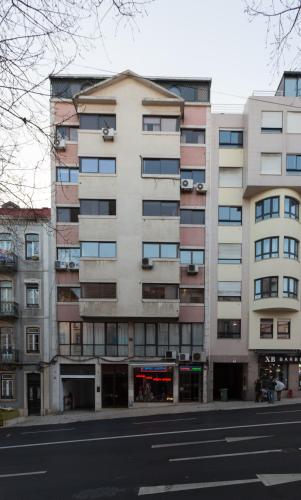 Contemporary Apartment Avenida da Liberdade, Lisbon (photo 7)