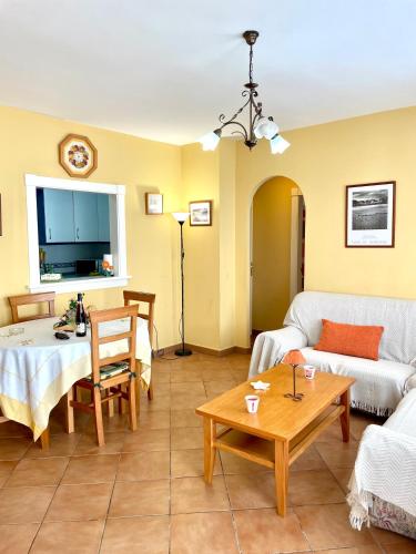 Casa Pasito Blanco in La Isleta Del Moro