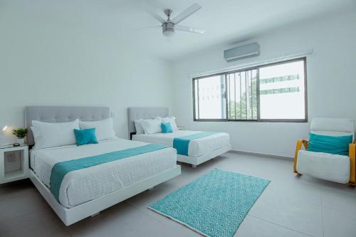Oceanfront Private Pier Pool Garden Terrace 3BR house, Cancún (photo 10)