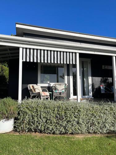 Rosies cottage hideaway in Stanmore Bay with lovely seaview — other in 2a Cooper Road Cottage, Whangaparaoa New Zealand, 0932
