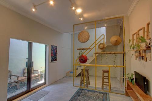 Лоби, OYO 92825 Kamar Lombok in Labulia