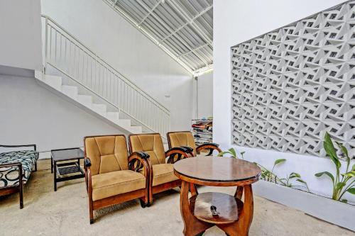 ล็อบบี้, Hotel O Niza Guesthouse Syariah in คาบัต