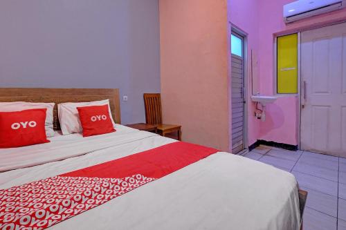 Deluxe Double Room image 8
