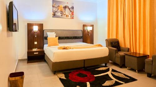 Crownedge Hotels