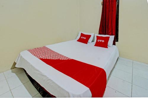 Deluxe Queen Room room in OYO Life  93058 Kos Subur