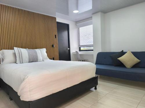 1 queen bed