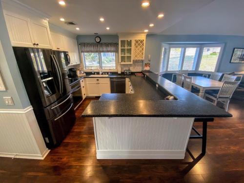 FV39 Classy Bretton condo with AC wifi mountain views FV39 Classy Bretton condo with AC wifi mountain views