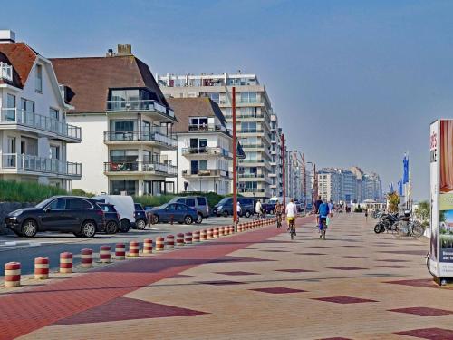 Studio in Duinbergen with Sea Views, Knokke-Heist (photo 9)