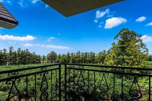 Balcony/terrace, Spabellis Pension near Jeolmul Natural Forest Resort