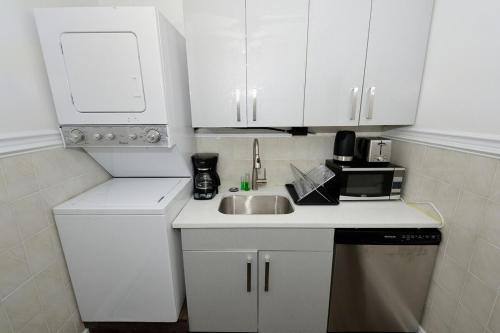Amazing 4 BR 1 BTH Laundry Dishwasher, New York (Foto 6)