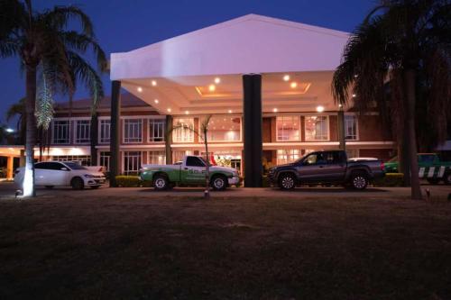 CATANGE HOTEL in Charata