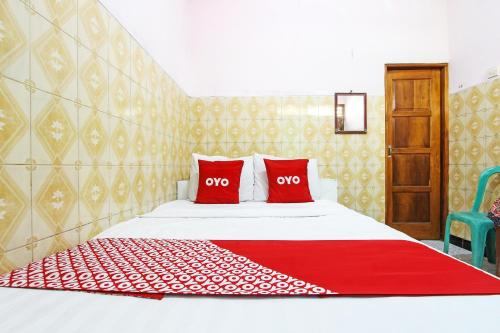 Deluxe Double Room room in Hotel O Pondok Wisata Sri MulyoNearSultan Agung Stadium Bantul