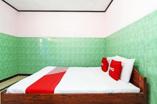 Standard Double Room image 5