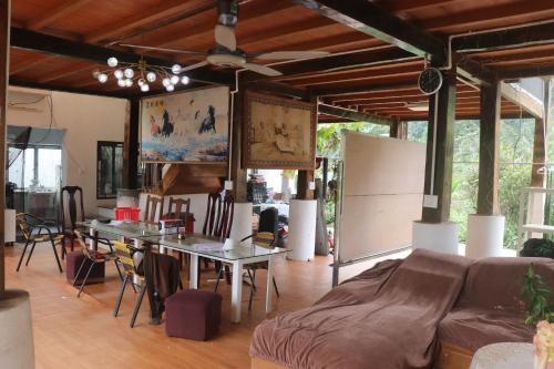 Atash Eco Village Homestay Van Hoi - 공용 라운지/TV 시청 구역