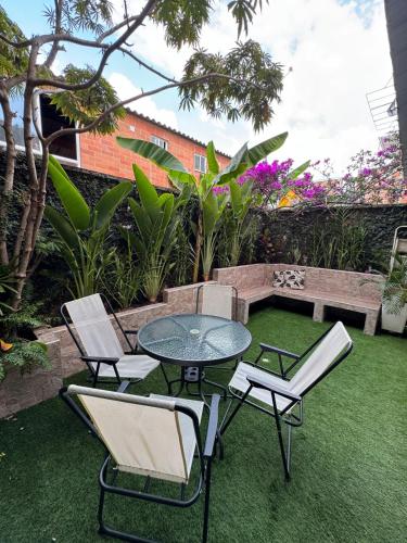 NEW HOUSE Beautiful, garden, parking, complete