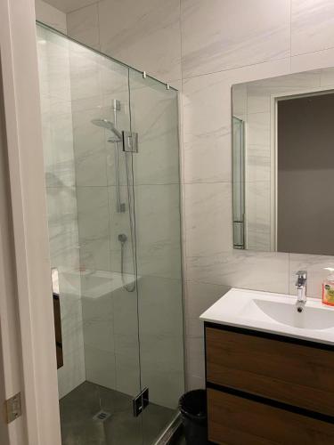 CozyNest2 in Flat Bush