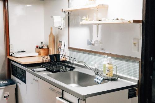 Kitchen, Tipy records inn hanare in Odawara