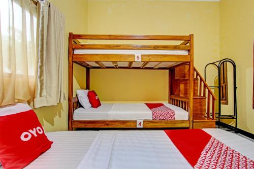 Standard Single Room image 9