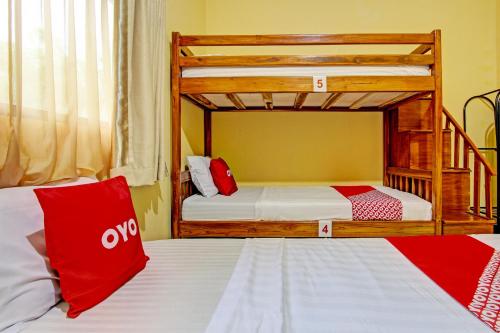 Standard Single Room image 8