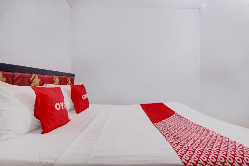 Standard Double Room image 9