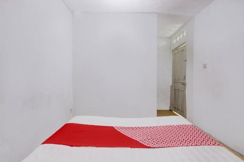 Standard Double Room image 3