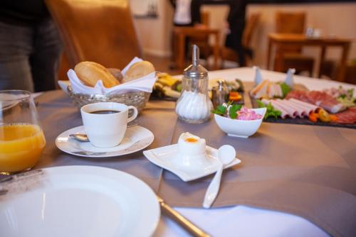 Hotel Niederlandischer Hof in شويرن