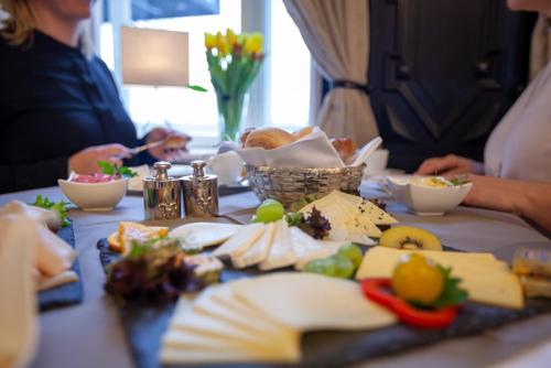 Hotel Niederlandischer Hof in شويرن