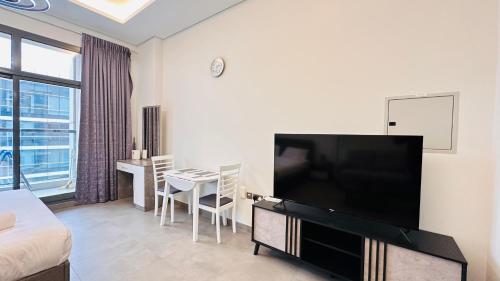 Luxury Studio Apartment Palm View with Big Balcony Free Parking by Belvilla, Dubaï (photo 7)