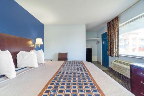 Budget Inn by OYO Frederick US-183