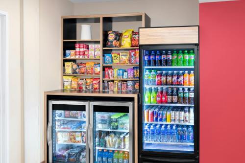 TownePlace Suites by Marriott Detroit Allen Park - image 3