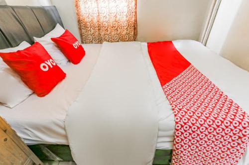 Deluxe Double Room image 6