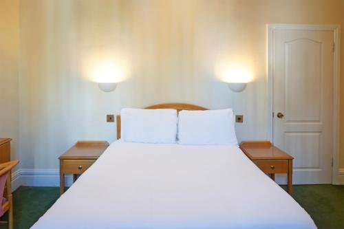 1 double bed