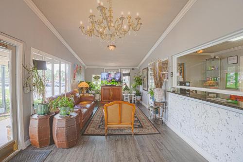 리버티 인 앤 스위트, 저렴한 장기 숙박, 주간 특가, 키시미, 디즈니 월드 근처 - 로비