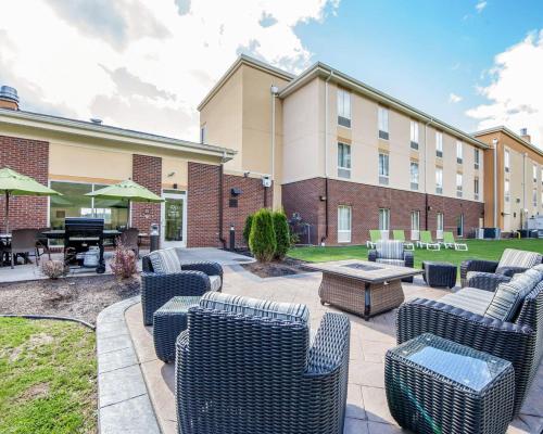 บริการและสิ่งอำนวยความสะดวก, Comfort Suites Marietta-Parkersburg in มารีเอตตา (OH)