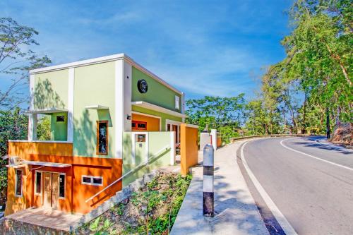 Entrance, Hotel O Penginapan Viki Syariah near Pinus Pengger Nature Tourism