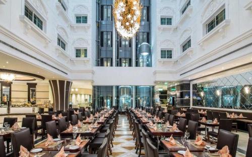 Facilities, Sunday Hotel Holiday international Dubai in Dubai