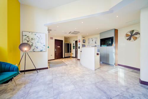 ล็อบบี้, Belvilla Newport City Centre Hotel - Lifestyle in นิวพอร์ต