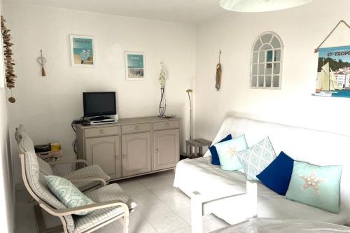 Apartment image 8