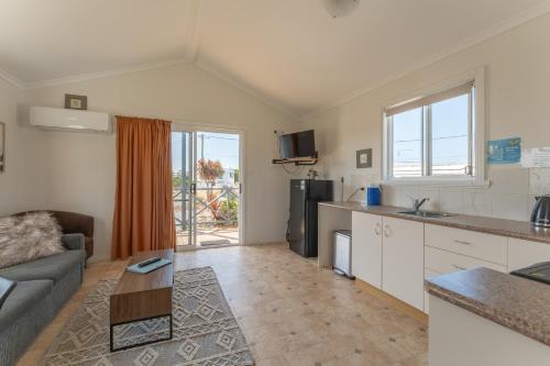 Greens Beach Caravan Park in Greens Beach