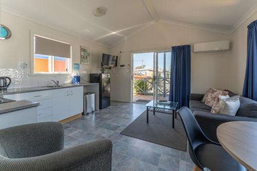 Greens Beach Caravan Park in Greens Beach