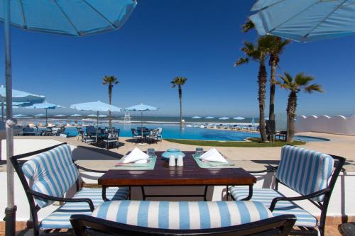 . L' Amphitrite Palace Beach Resort & Spa