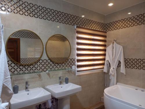 Zebra Résidence (Zebra Residence) in Niaga