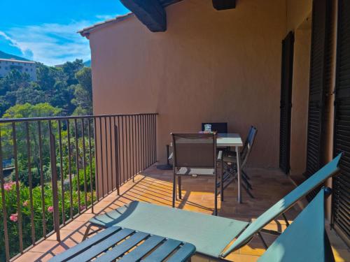 Sea view flat 5 minutes from the beach